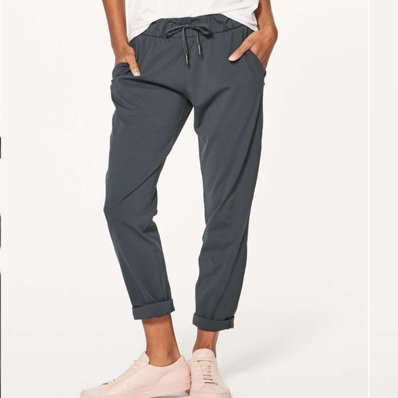 lululemon athletica Pants - Lululemon On The Fly Pant 28” Black Size 8